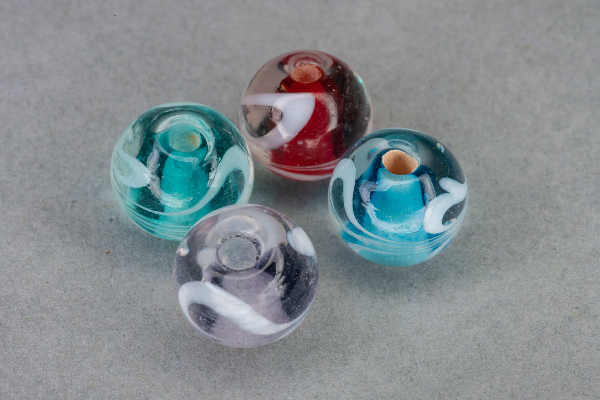 Colour Lined Round Shaped Glass Bead, 8mm, 1.2mm Hole