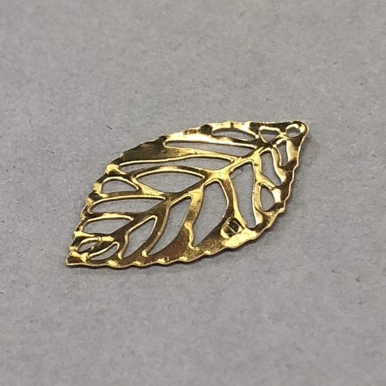 Filigree Gold Plated Leaf 24x14x0.5mm, 0.7mm hole