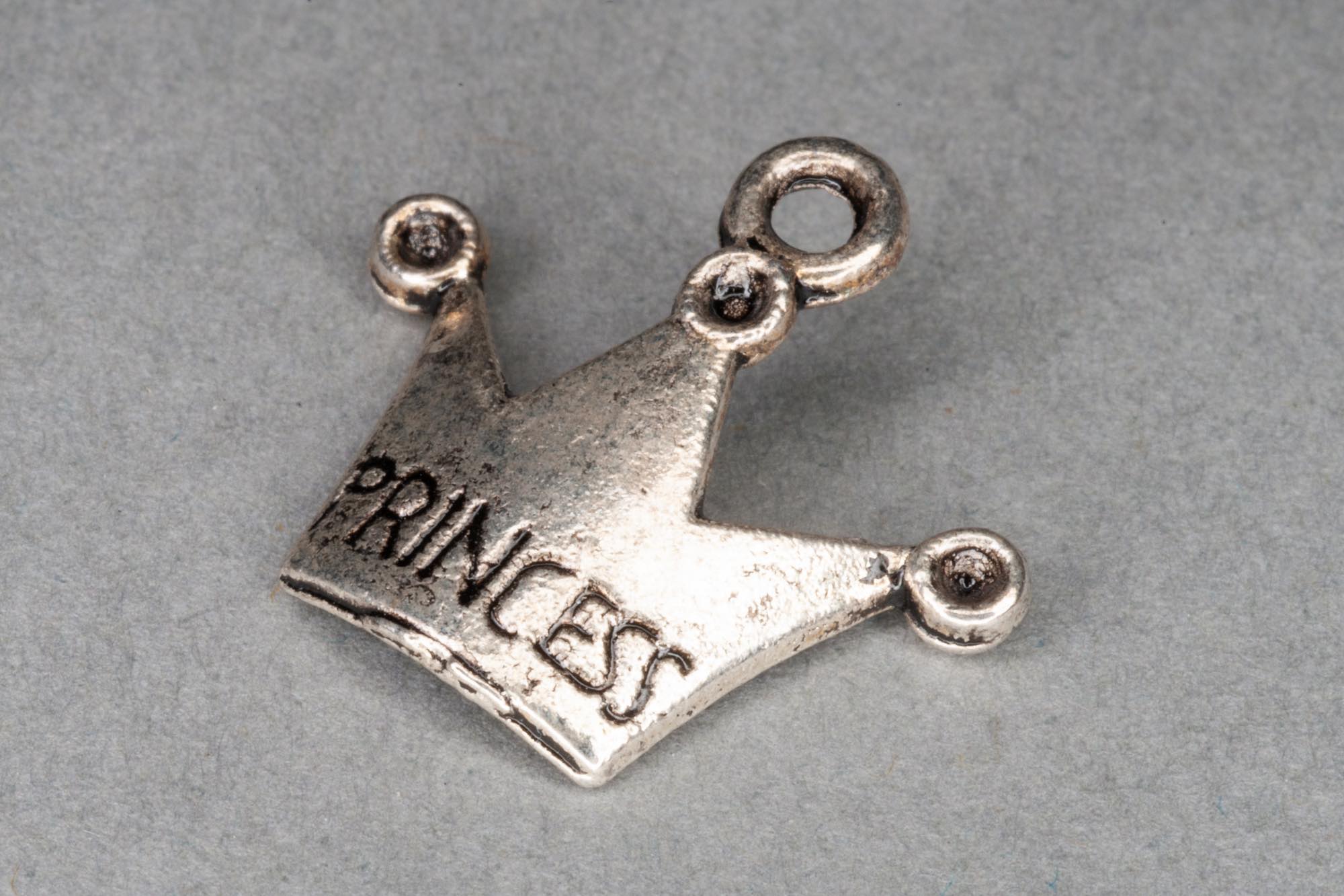 Antique Silver ‘Princess’ Crown Charm 17x19mm