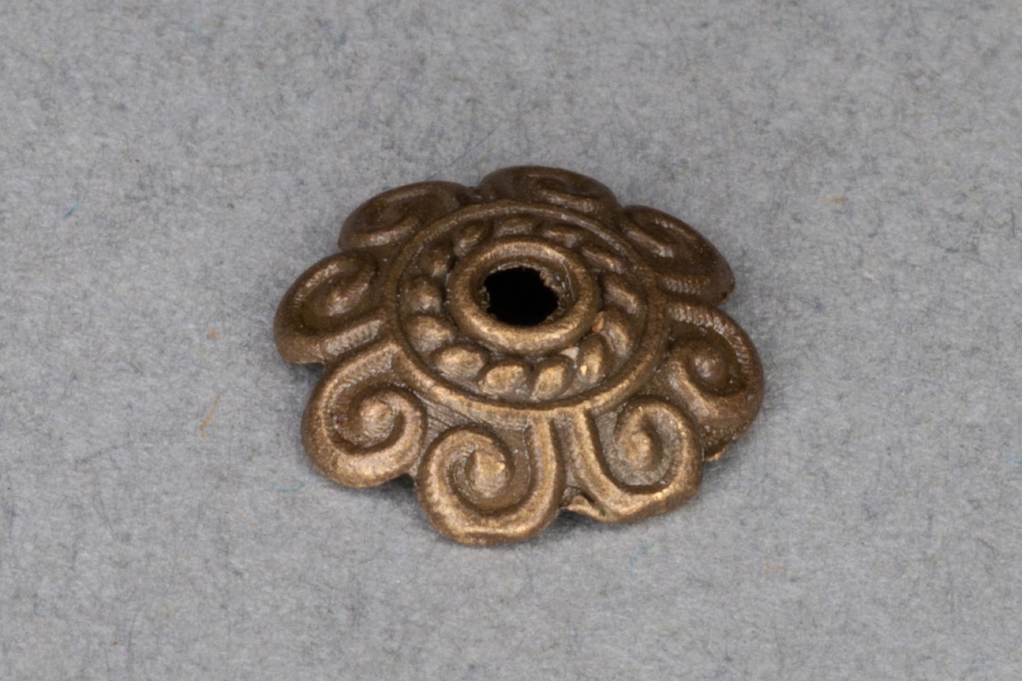 Antique Brass Colour Shallow Bead Cap 8mm, 1mm hole