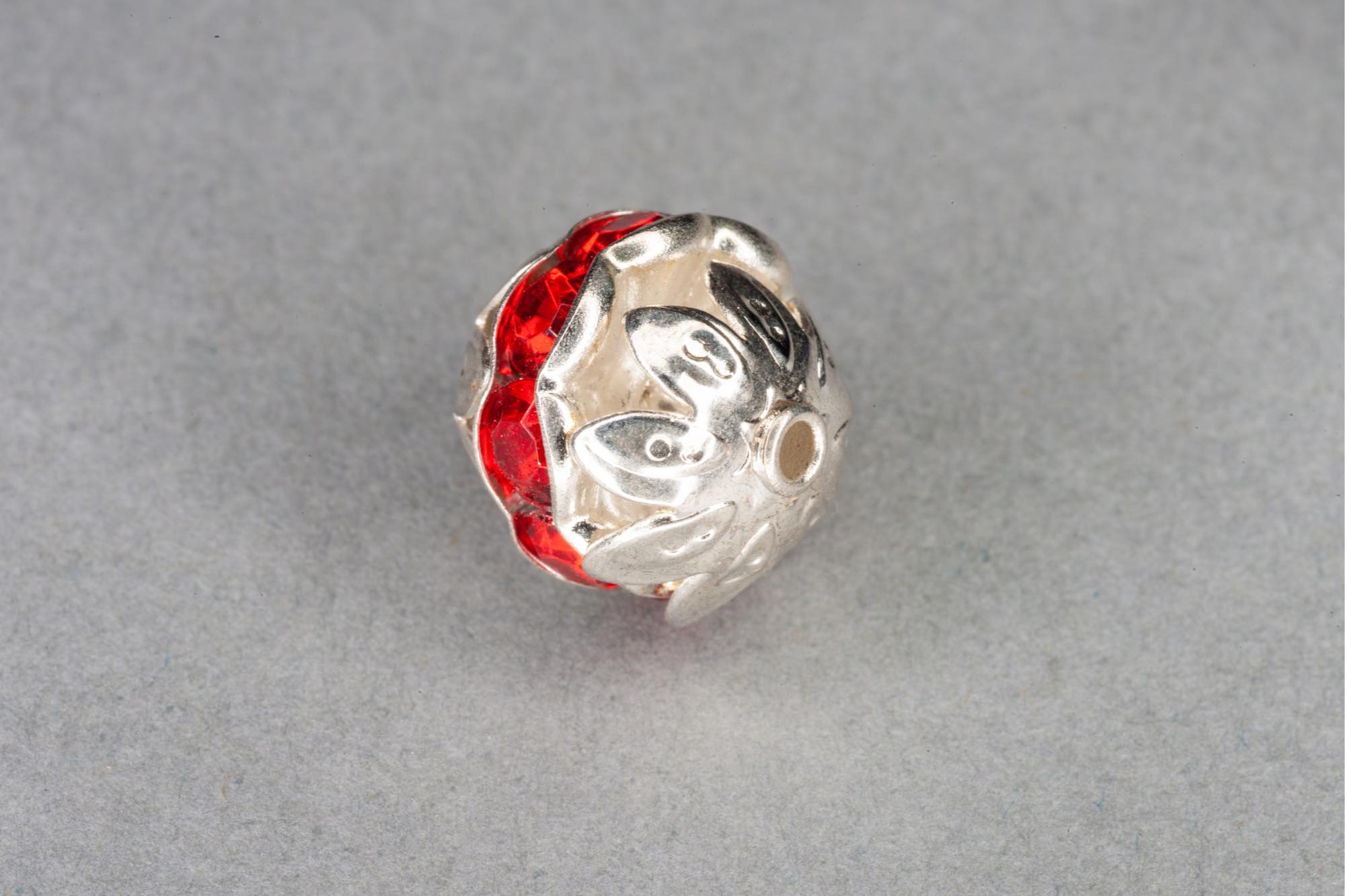 Silver Plated Round Filigree Bead, Red Diamante Band 10mm, 0.9mm hole