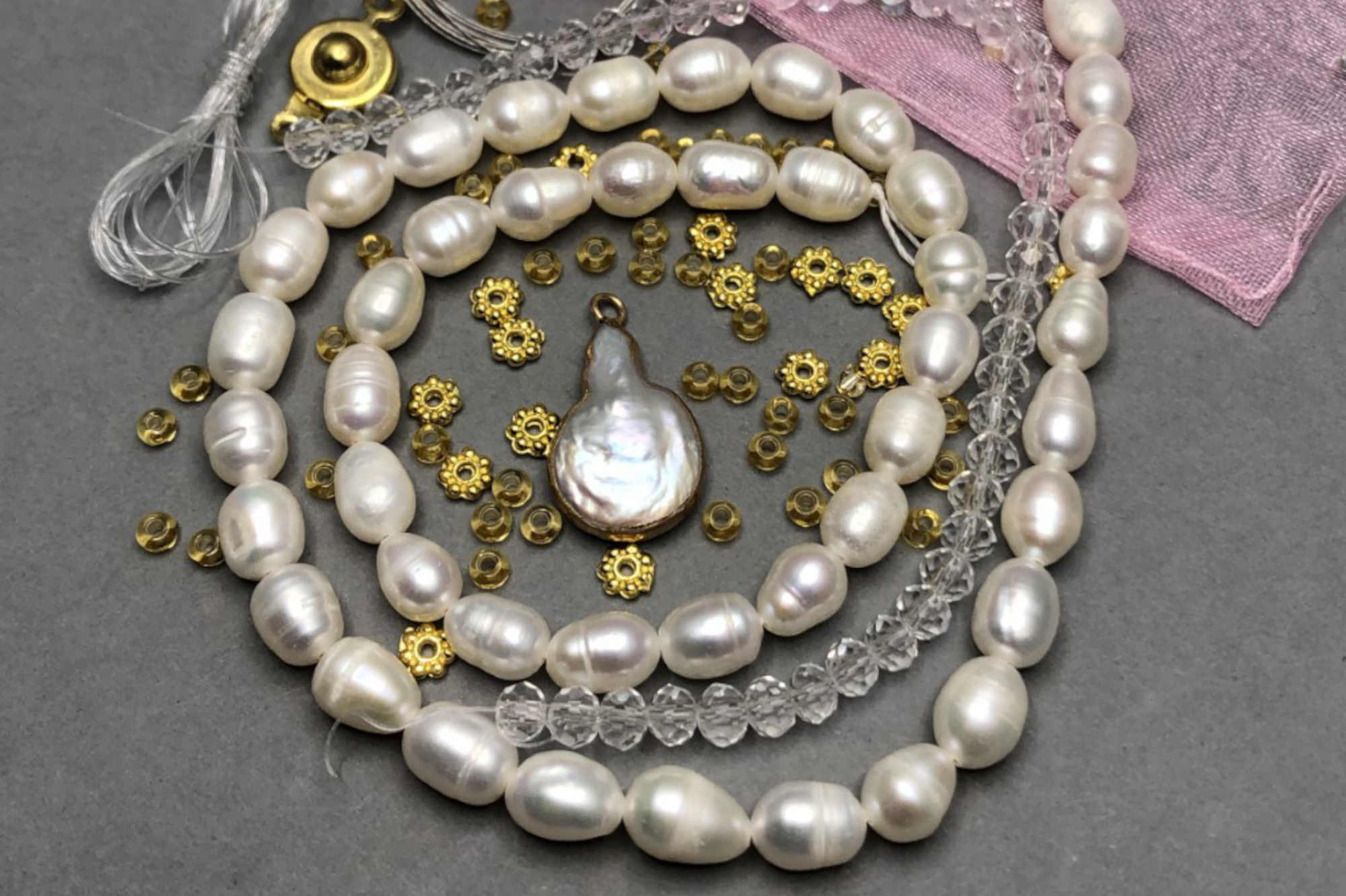 Freshwater Pearl Necklace Kit, Flat Droplet With Gold Edge Pendant