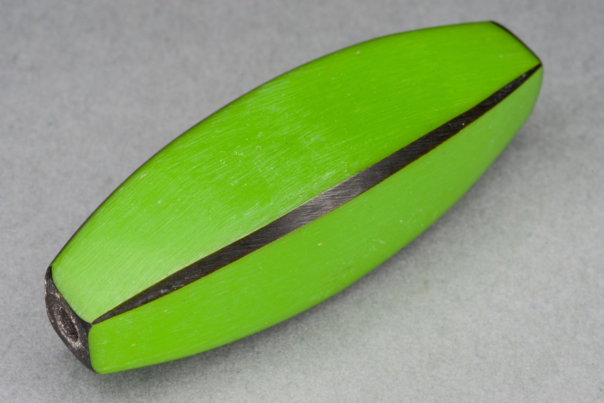 Green ‘Banana’ Resin Bead With Edge Detailing, 45x14mm, 2mm hole