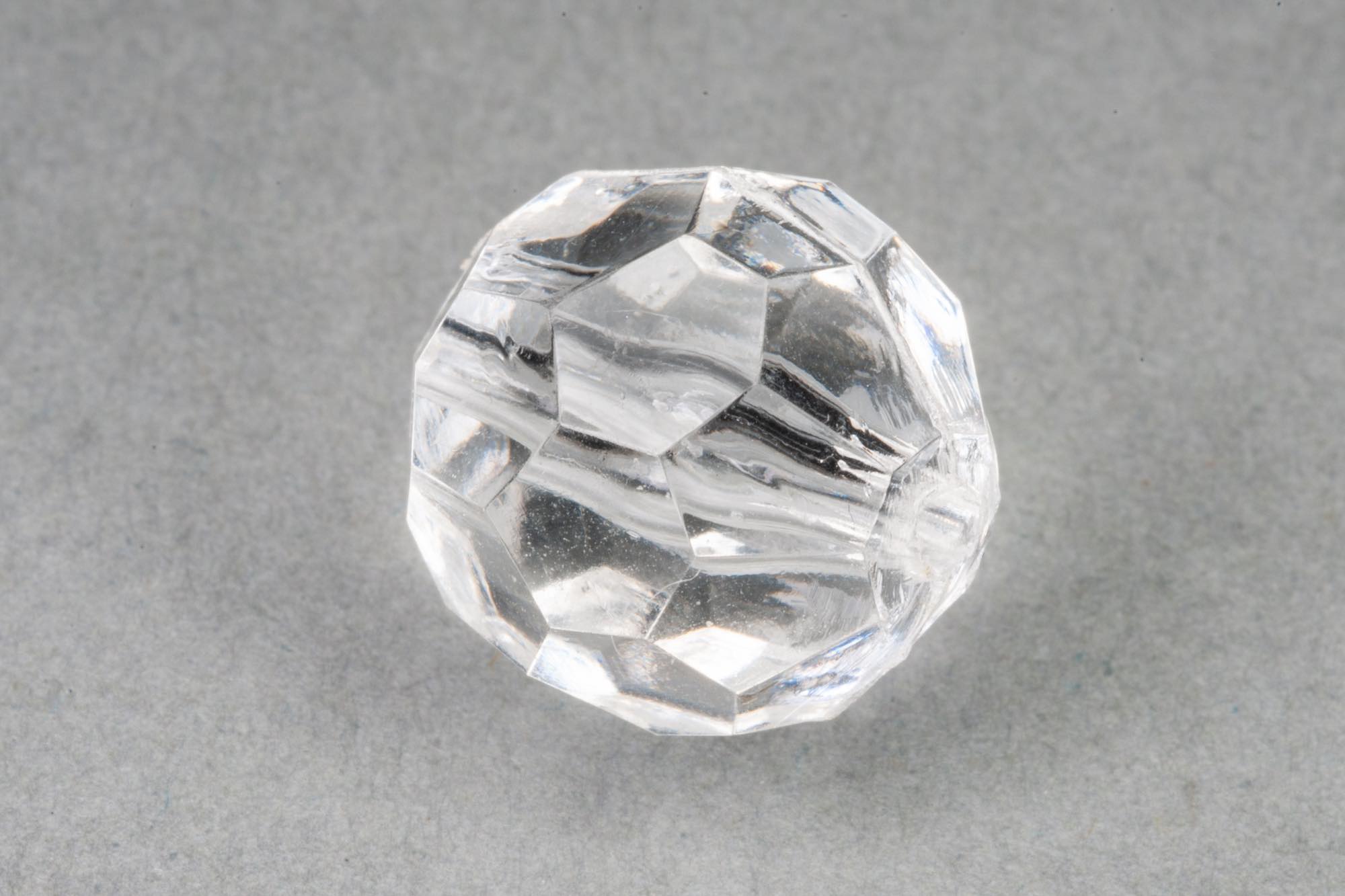 Clear Faceted Transparent Acrylic Bead, 1.5mm hole
