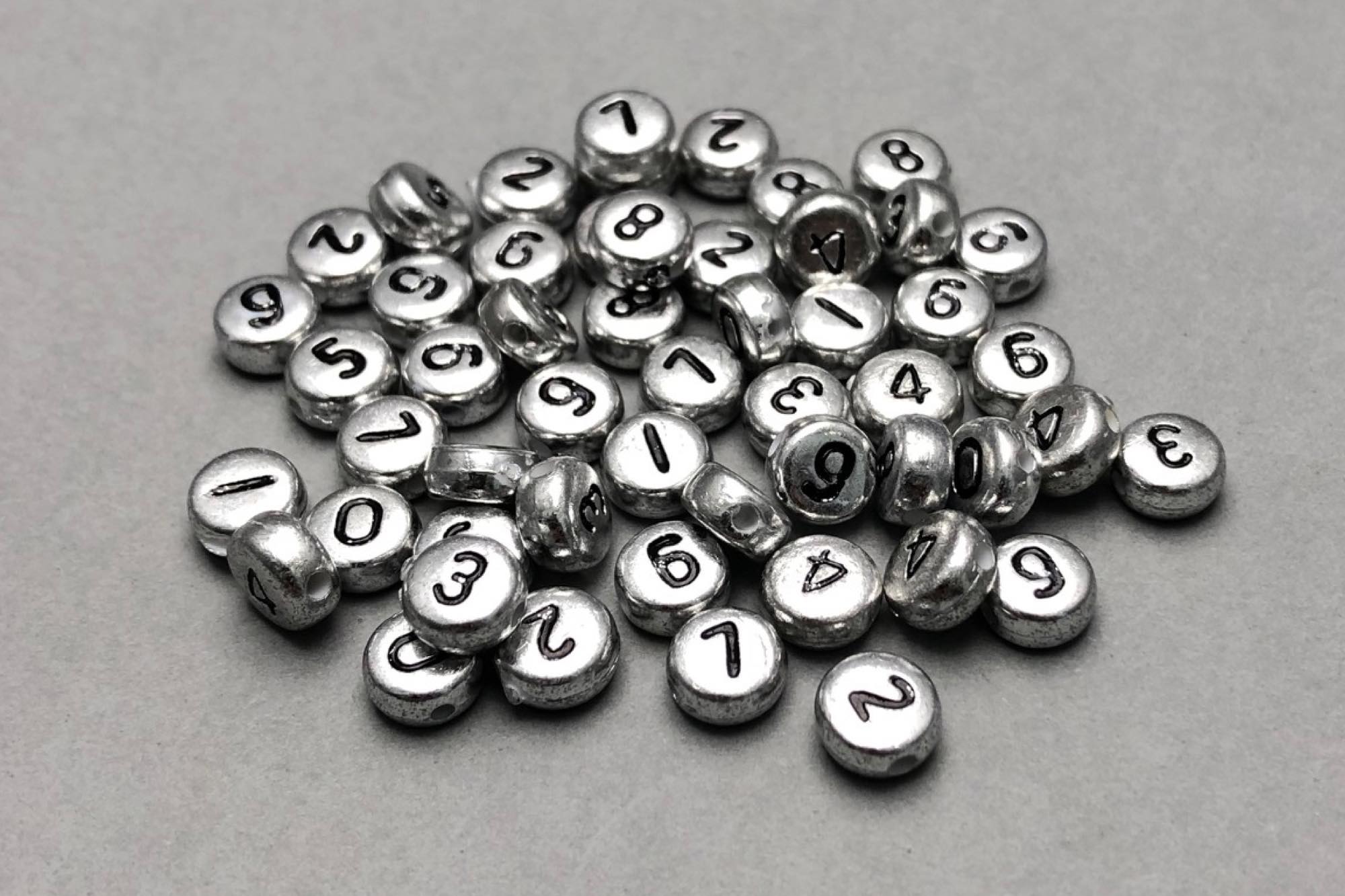 Silver Flat Round Acrylic Number Beads 7x4mm, 0.9mm hole