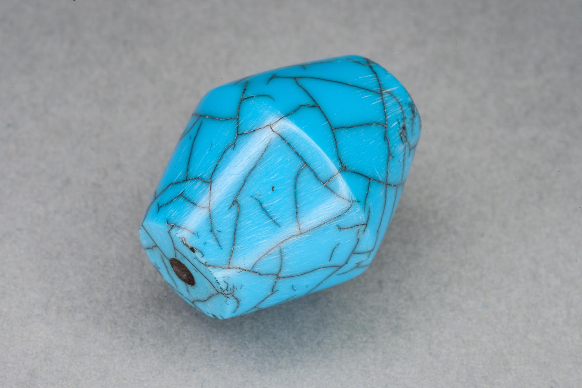 Blue Bicone Resin Bead With Crackle Effect 17x22mm, 2mm hole