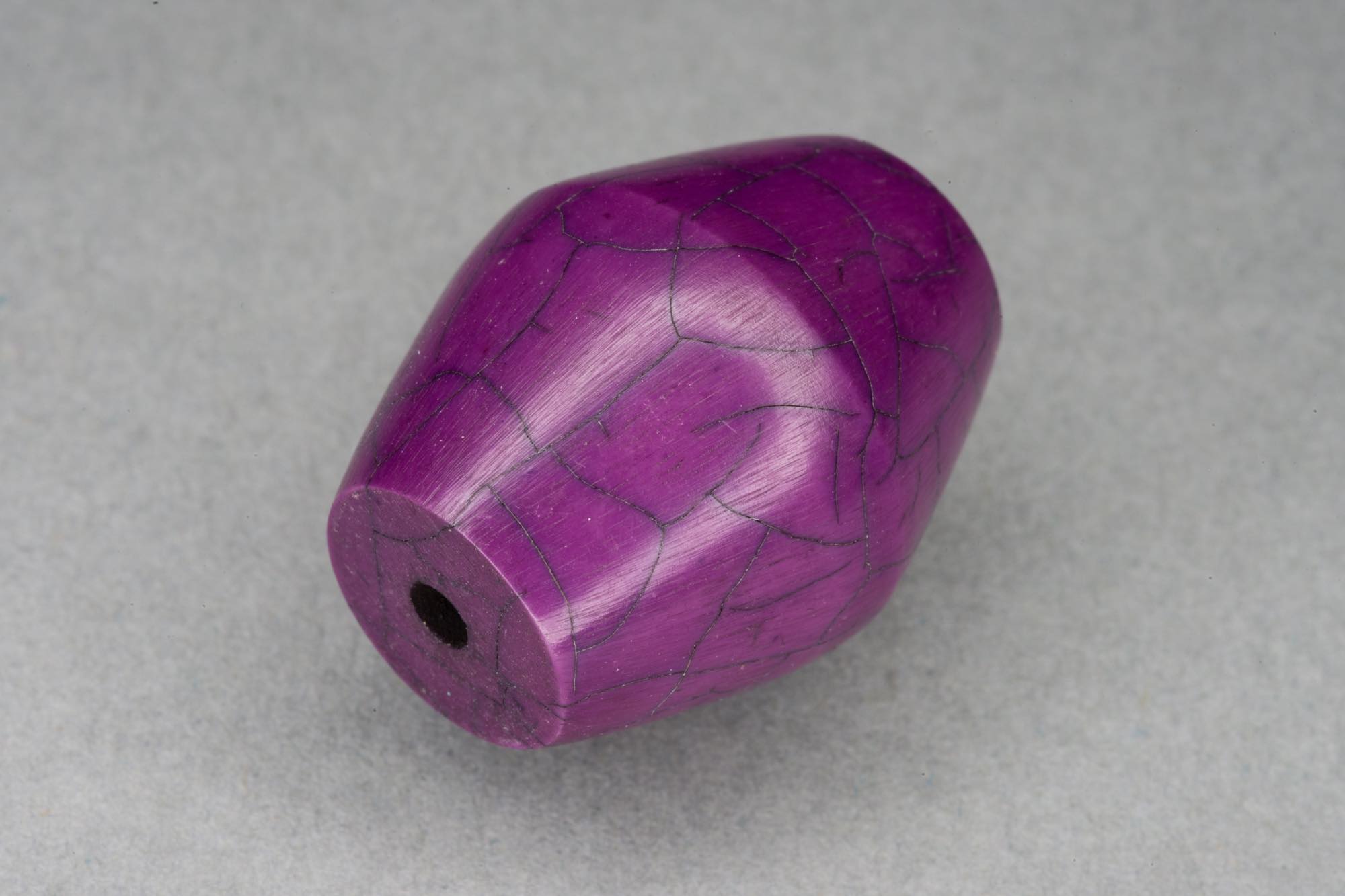 Purple Bicone Resin Bead With Crackle Effect 17x22mm, 2mm hole