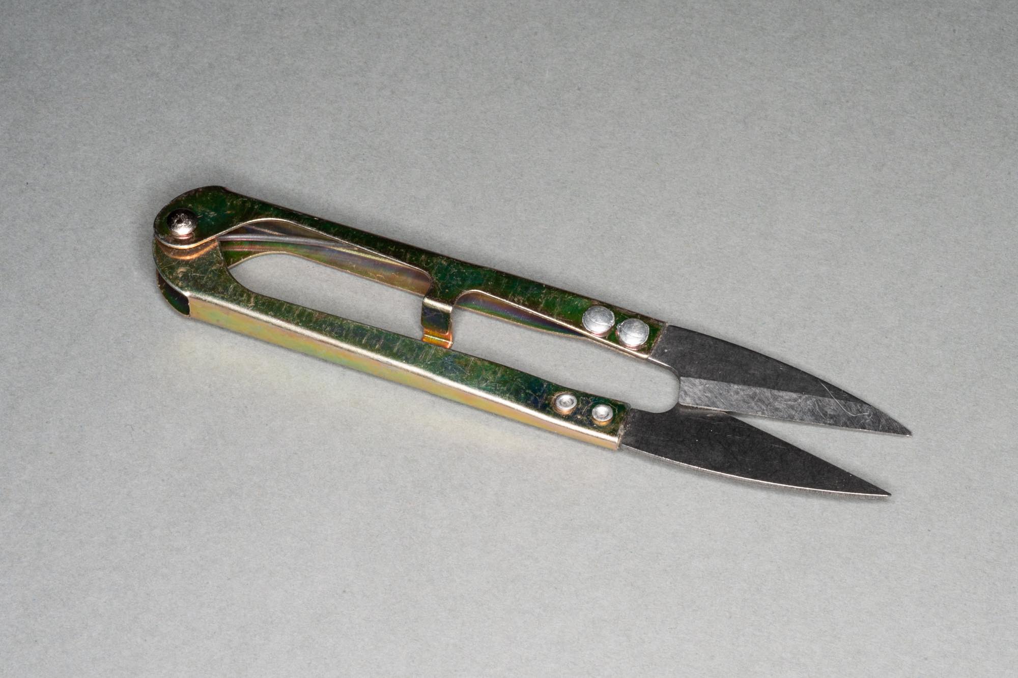 Scissor Snips With Sprung Handles / 10.5x2cm